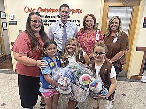 Girl Scouts Spread Joy to  Patients with Thoughtful Gifts